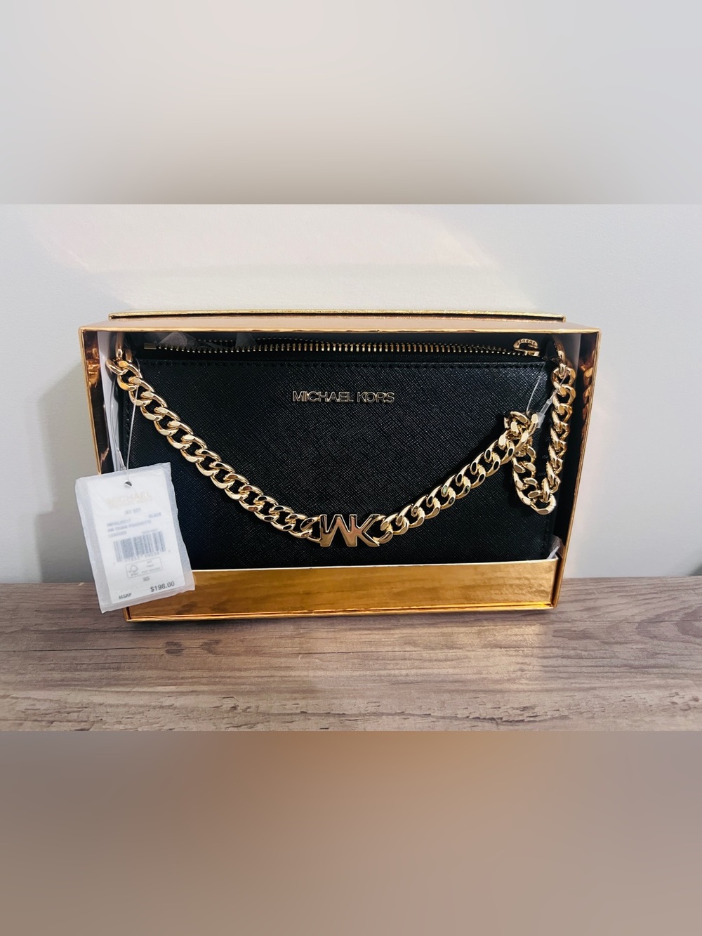 New Michael Kors Jet Set Sm MK Chain Pouchette Leather Black W/ Gold MSRP $198